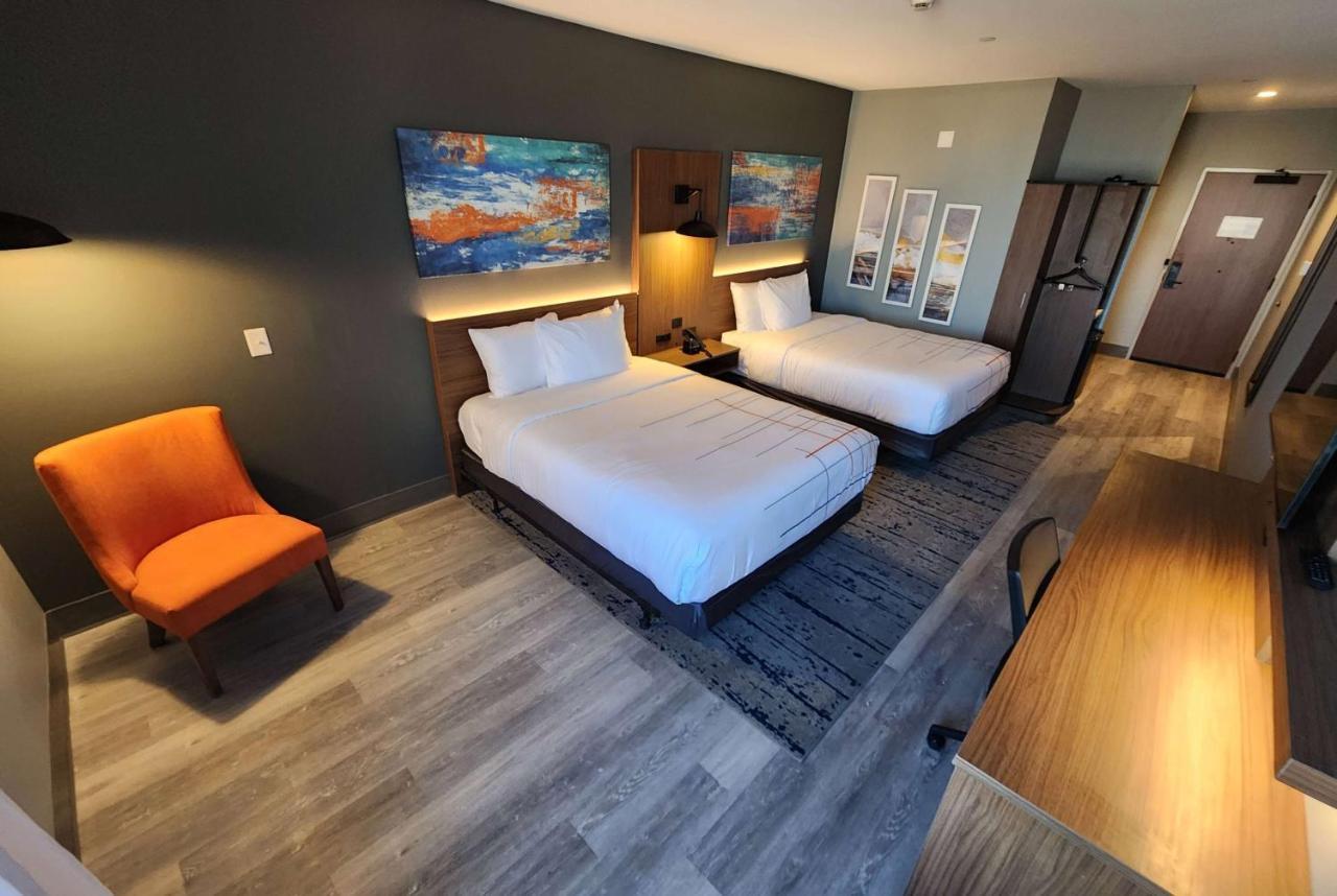 La Quinta Inn & Suites By Wyndham Del Rio Εξωτερικό φωτογραφία