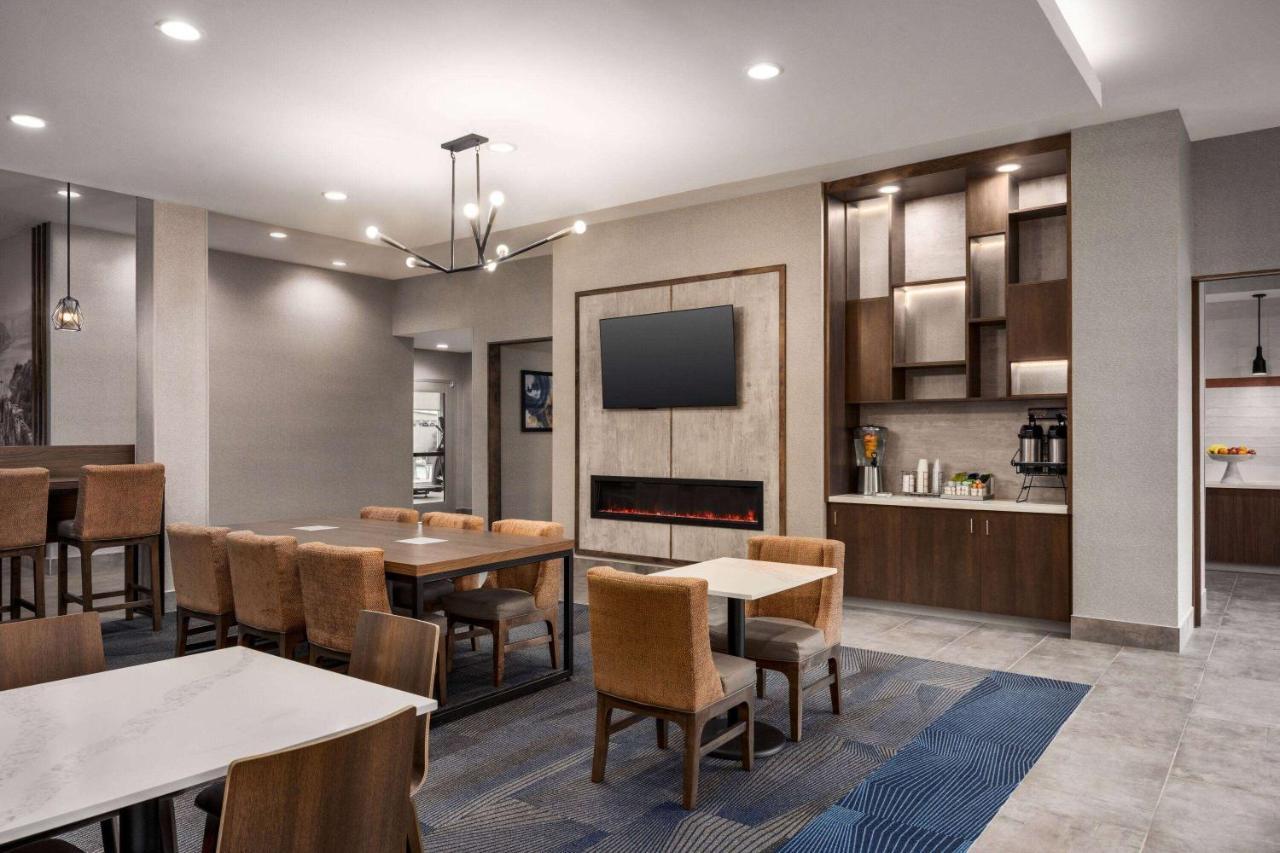 La Quinta Inn & Suites By Wyndham Del Rio Εξωτερικό φωτογραφία