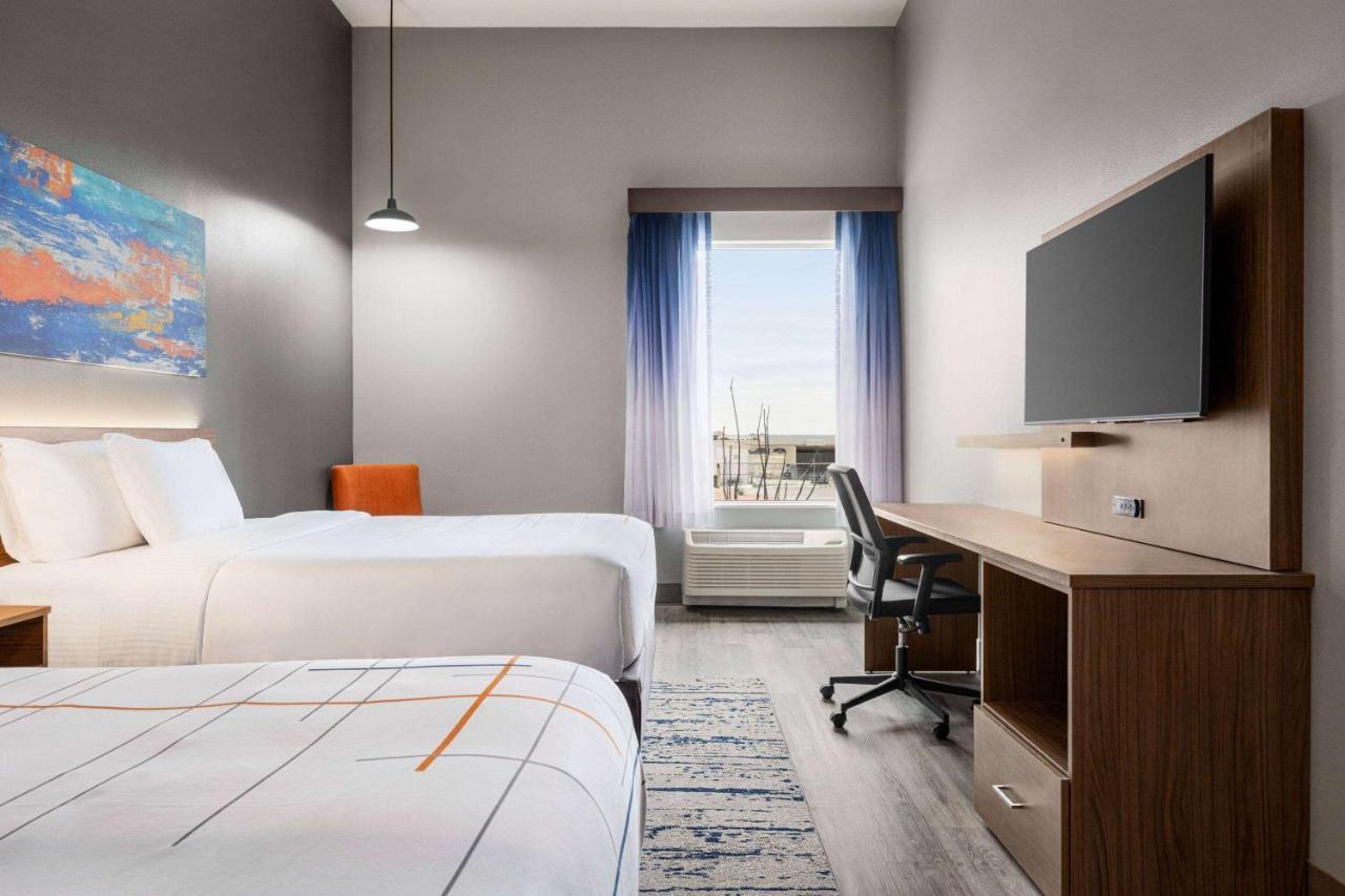 La Quinta Inn & Suites By Wyndham Del Rio Εξωτερικό φωτογραφία