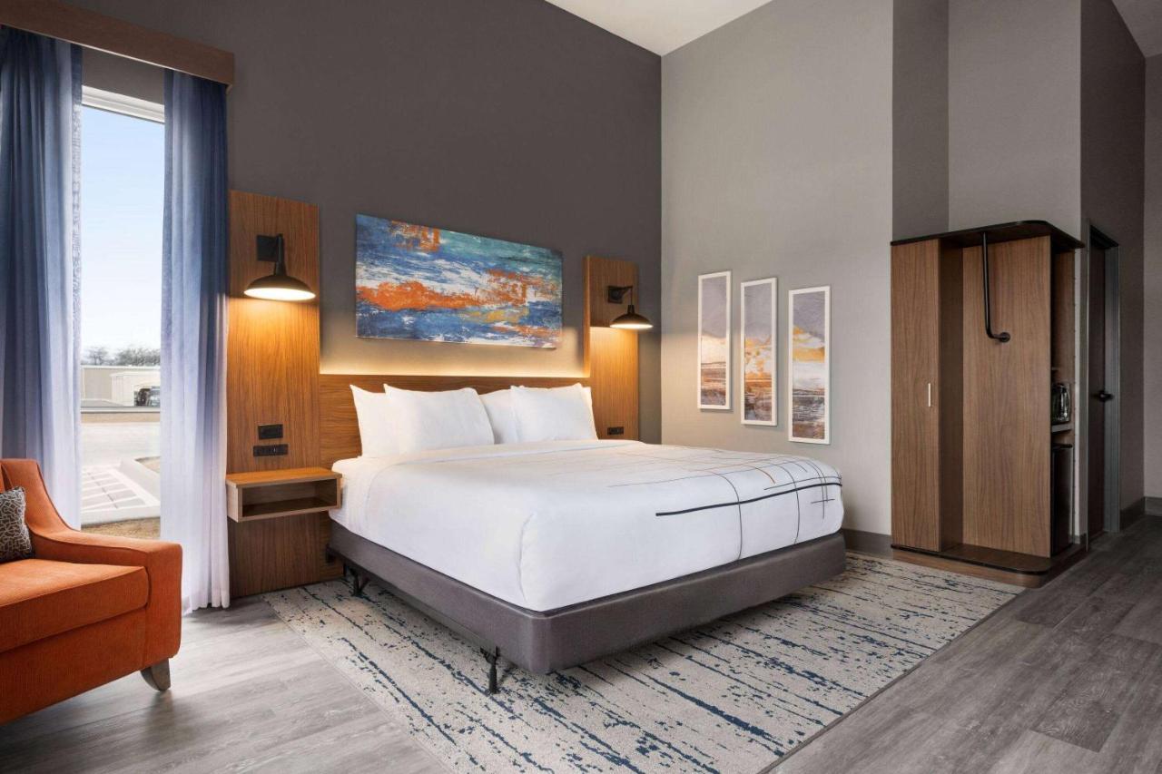 La Quinta Inn & Suites By Wyndham Del Rio Εξωτερικό φωτογραφία