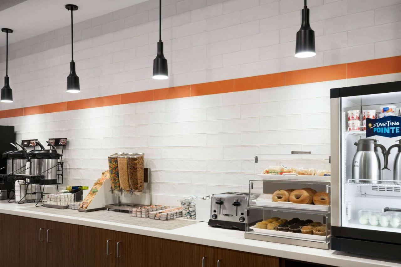 La Quinta Inn & Suites By Wyndham Del Rio Εξωτερικό φωτογραφία