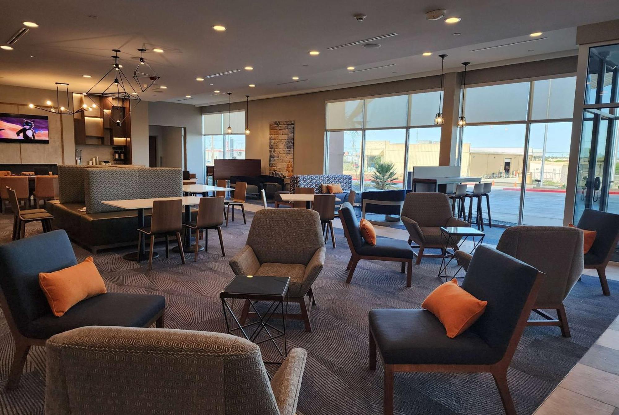 La Quinta Inn & Suites By Wyndham Del Rio Εξωτερικό φωτογραφία